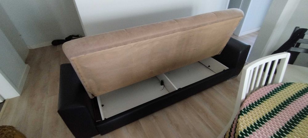 Sofá-Cama 3 Lugares em bom estado 100 €