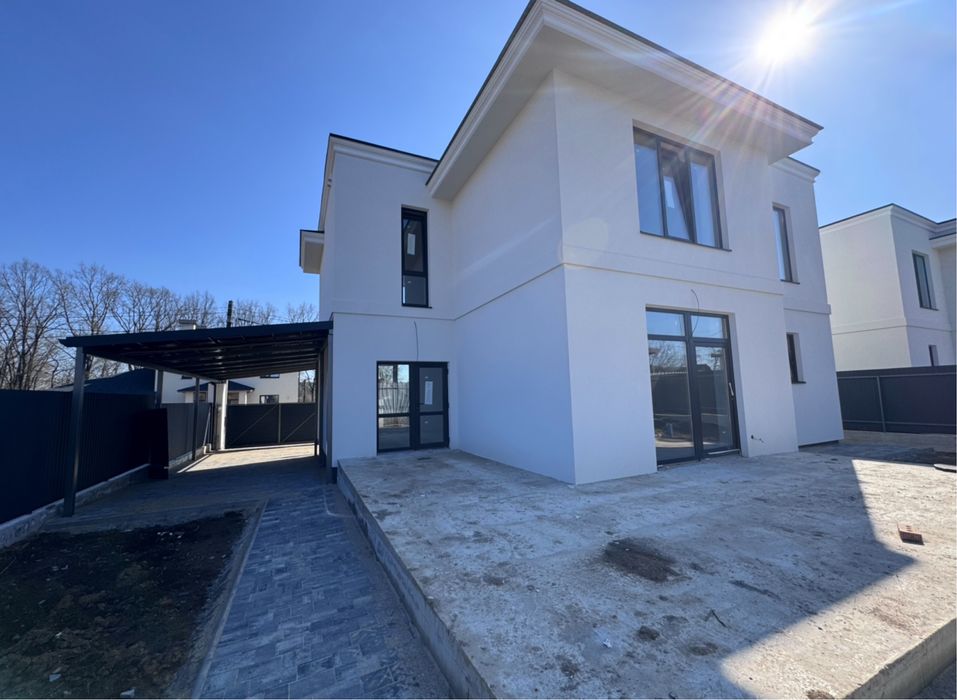 Дизайнерський будинок від забудовника