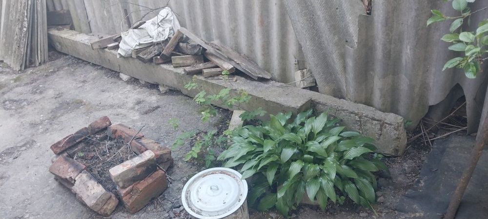 Продам бетонние столби 3м
