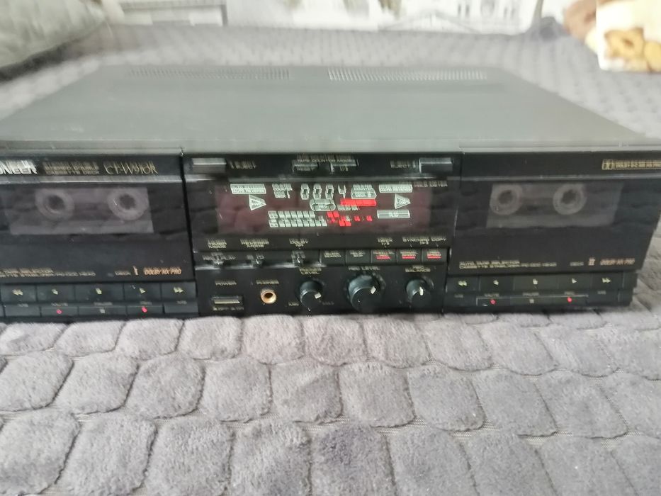 Продам комплект Pioneer  усилитель a550r деки pioneer ct w 910 тюнер F