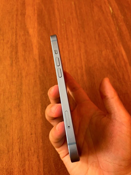 Продам iPhone 14