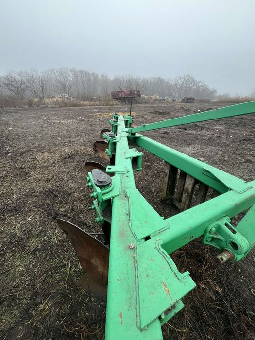 Плуг пня 4 45  високі стійки 4 корпуса .