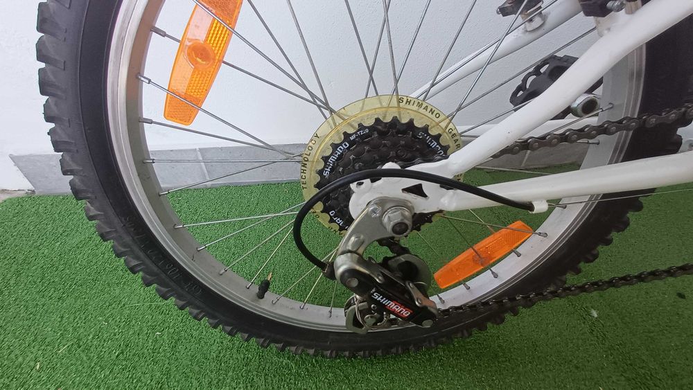 Bicicleta BTT de criança com 6 mudanças