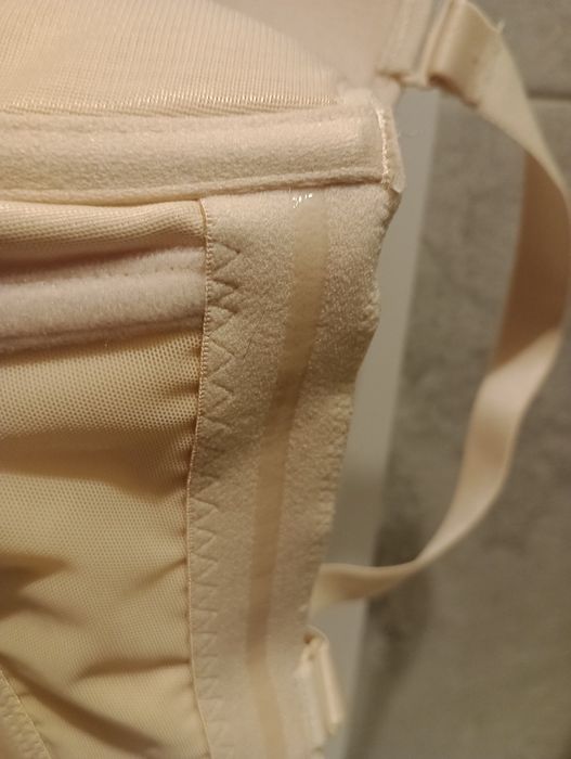 Biustonosz Stanik Cobra 75i