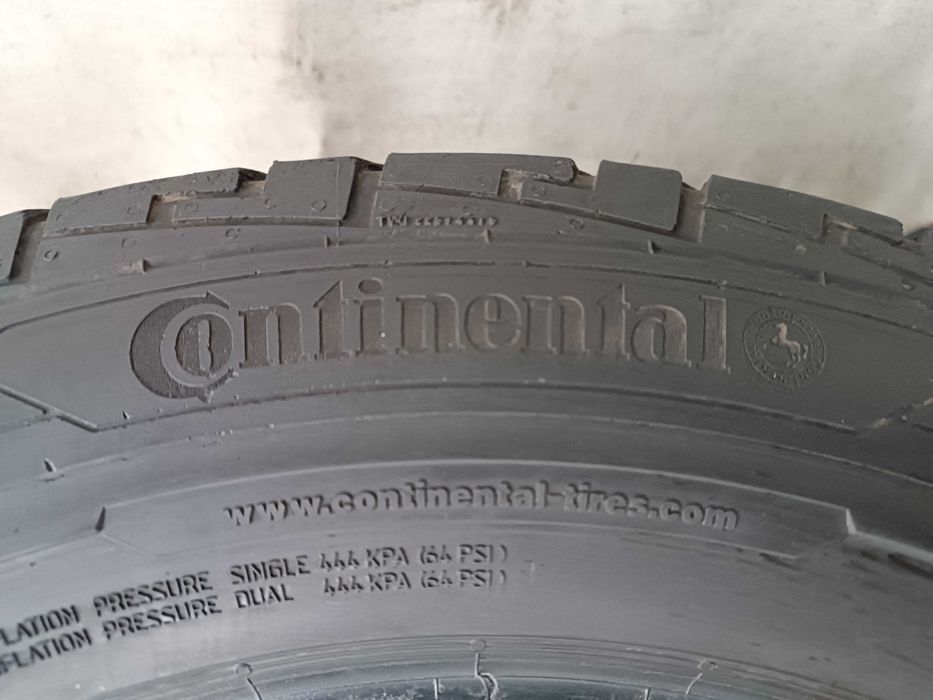 Літні шини 205/65 R16C Continental Conti Van Contact 100