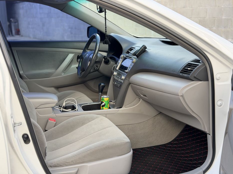 Продам Toyota Camry гібрид