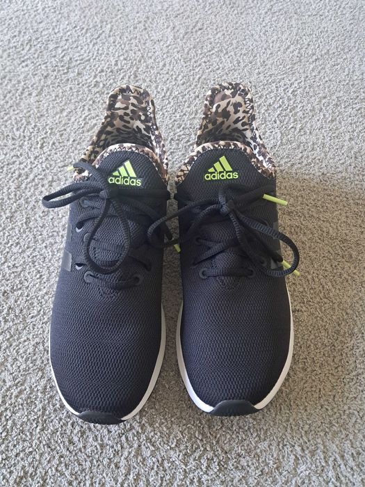 Tênis Adidas Cloudfoam Pure de mulher_Tam: 40_NOVAS