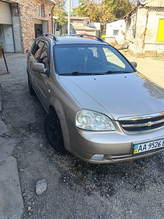 Продам или обменяю Lacetti 1.8