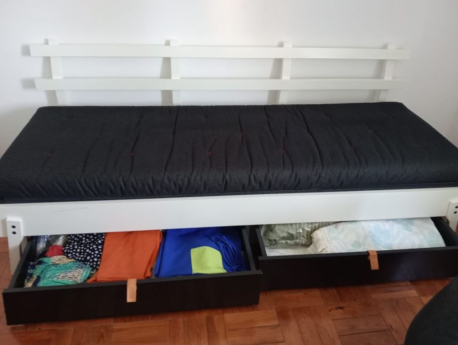 Sofá cama c/ gavetas IKEA