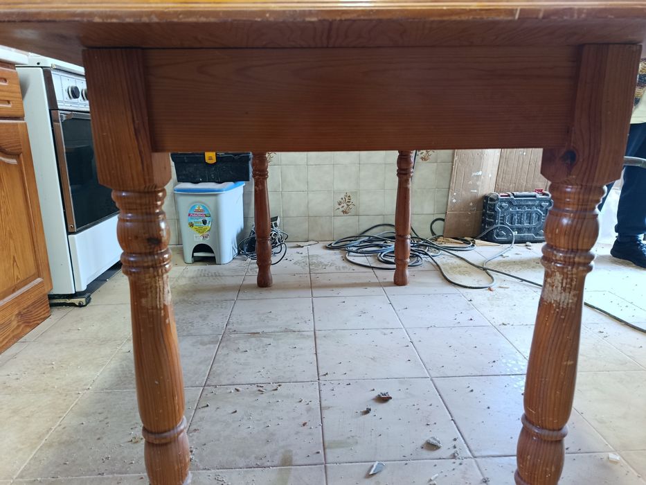 Conjunto mesa com 6 cadeiras