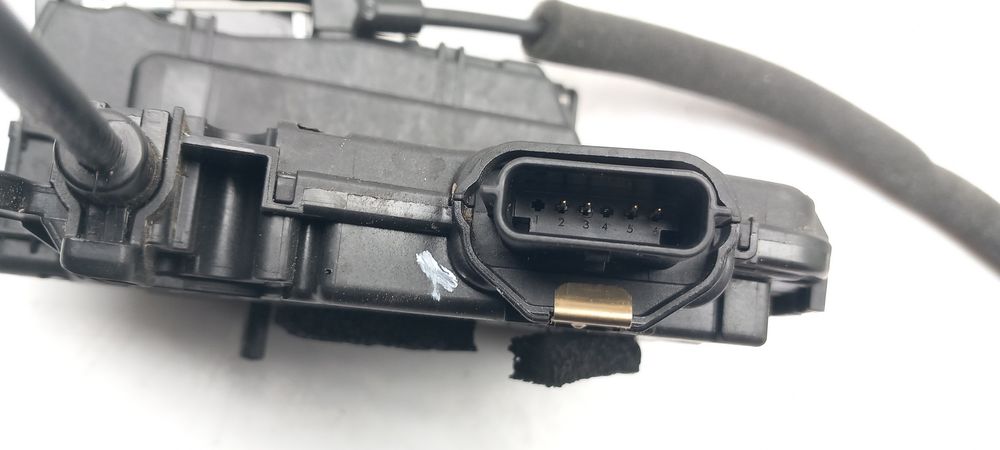 Fechadura / fecho porta trás direito RENAULT Zoe (BFM_)