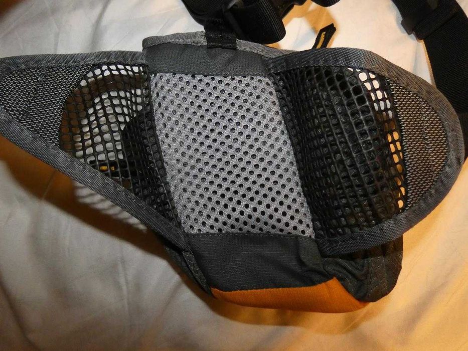 saszetka na butelkę DEUTER