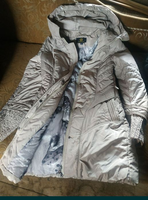 Верхняя женская одежда