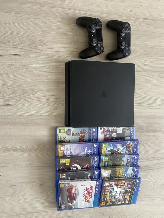 PlayStation 4 Slim 1TB  2 джойстики 9 ігор
