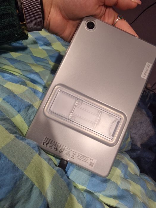Tablet lenovo M8
