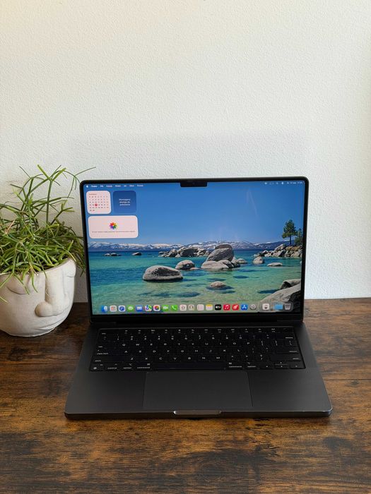 MacBook Pro 14” M4 Max  | 128GB GB RAM |  8TB SSD  ekran nanostrukturalny AC+