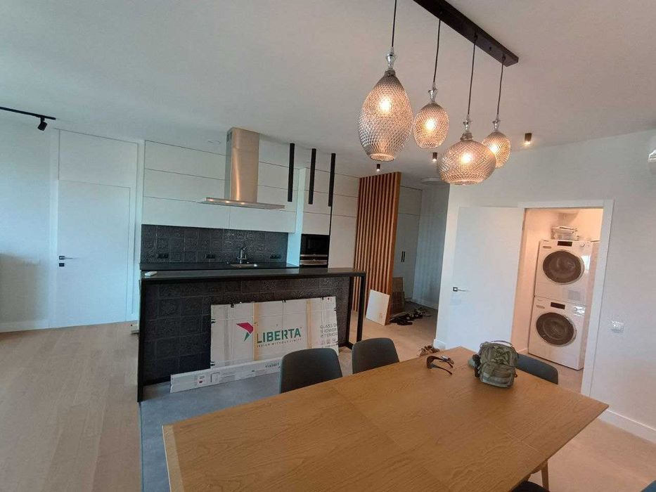 3 кімнатна Туманяна 15а Русанівка метро Лівобережна VIP ремонт 143мкв