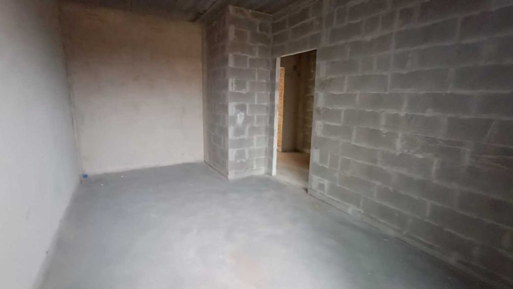 Продам 1 к.кв в готовому будинку, 1й поверх, газове опалення!