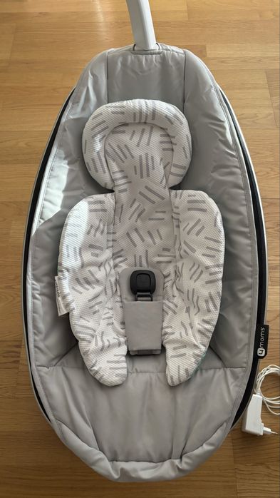 Espreguiçadeira elétrica Mamaroo 4moms 5.0 com redutor