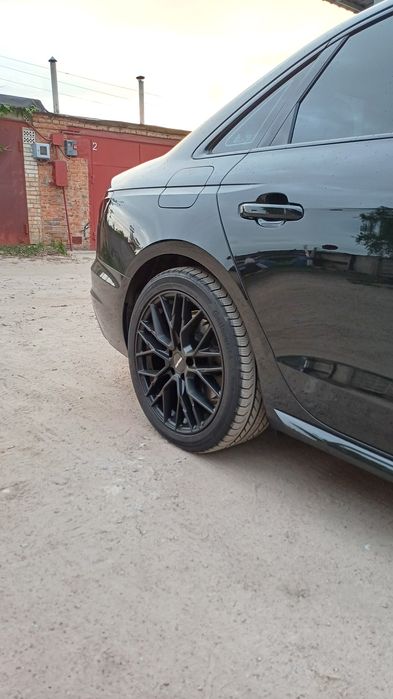 Продам Audi A4 b9 2023