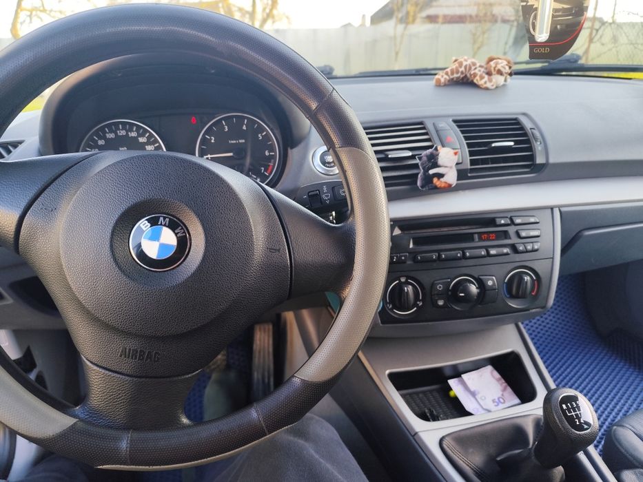 Авто БМВ 116і 1серії 2005