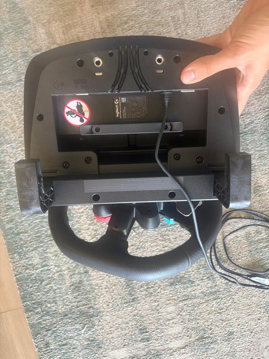 Volante Logitech G29 + Pedais