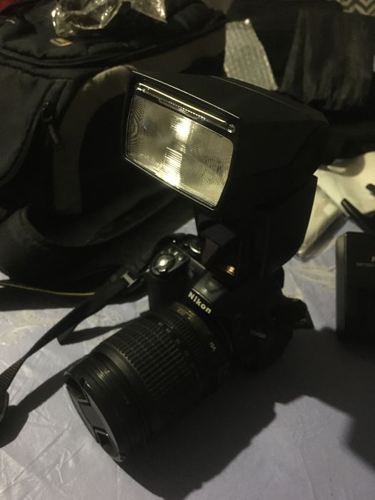 Фотоапарат Nikon D3100 спишка софтбокс отражатель штатив бленди синхро