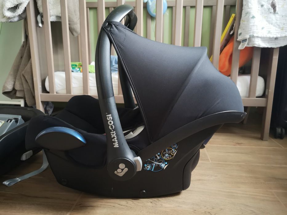 Fotelik maxi cosi 0-13 z bazą
