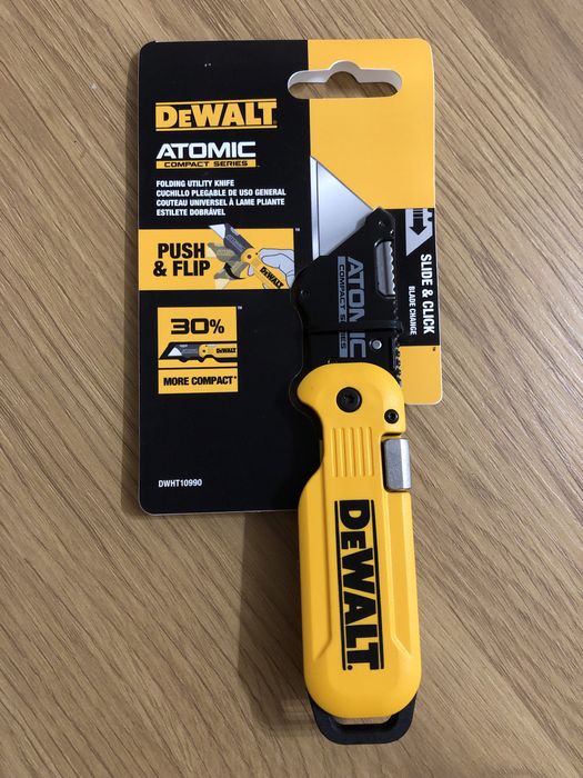 Ніж викидний,Dewalt Atomic, Makita лезо трапеція