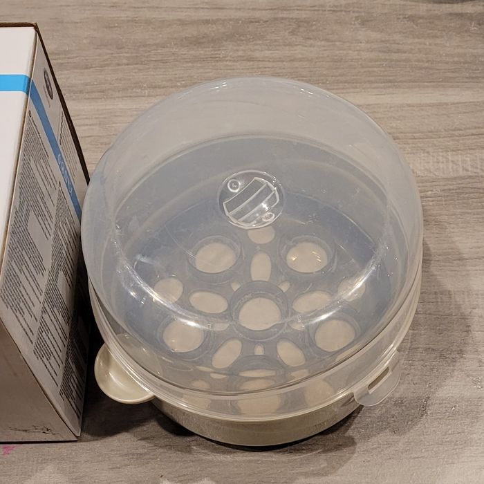 Esterilizador Biberões Vapor Microondas marca Jane