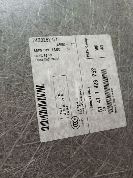 Cobertura inferior/ tapete / alcatifa da mala BMW X2 (F39)