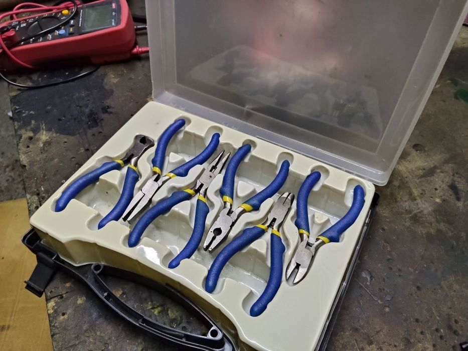 Conjunto Alicates de eletrónica/ relojoaria