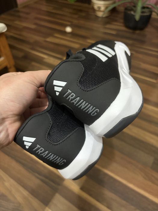 Новые ОРИГИНАЛ кроссовки кросівки Adidas адидас Amplimove Trainer