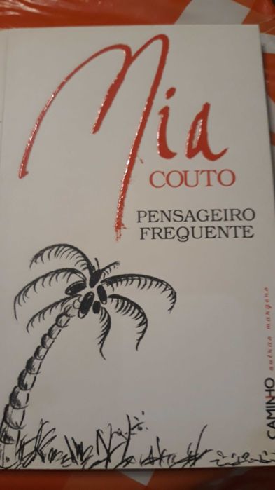Lote de livros de Mia Couto como novos