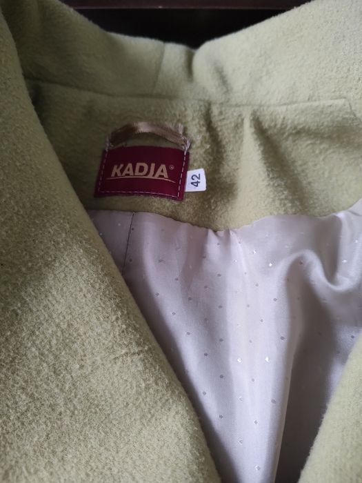 Plaszcz jasnooliwkowy XL