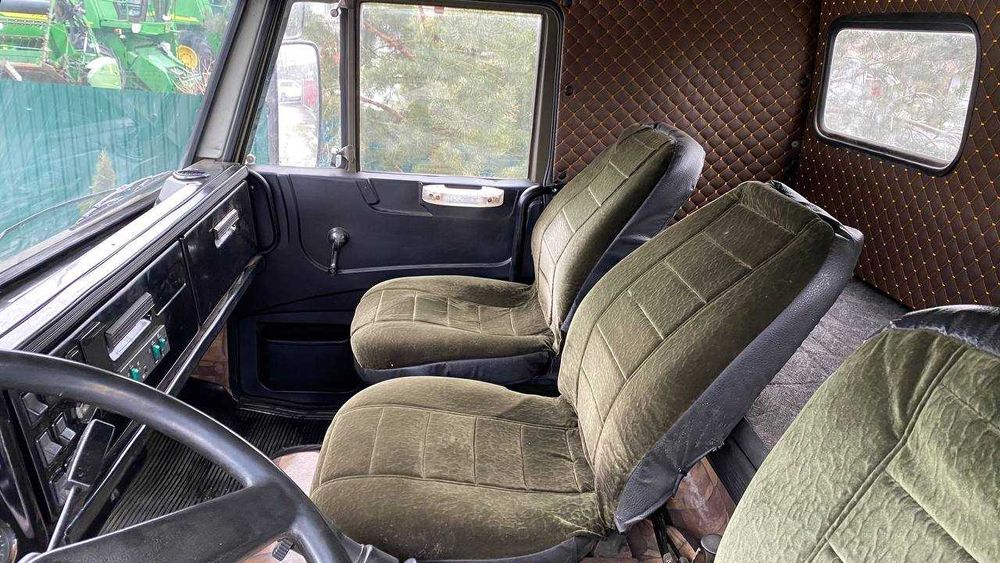 КАМАЗ 4310, лісовоз із маніпулятором