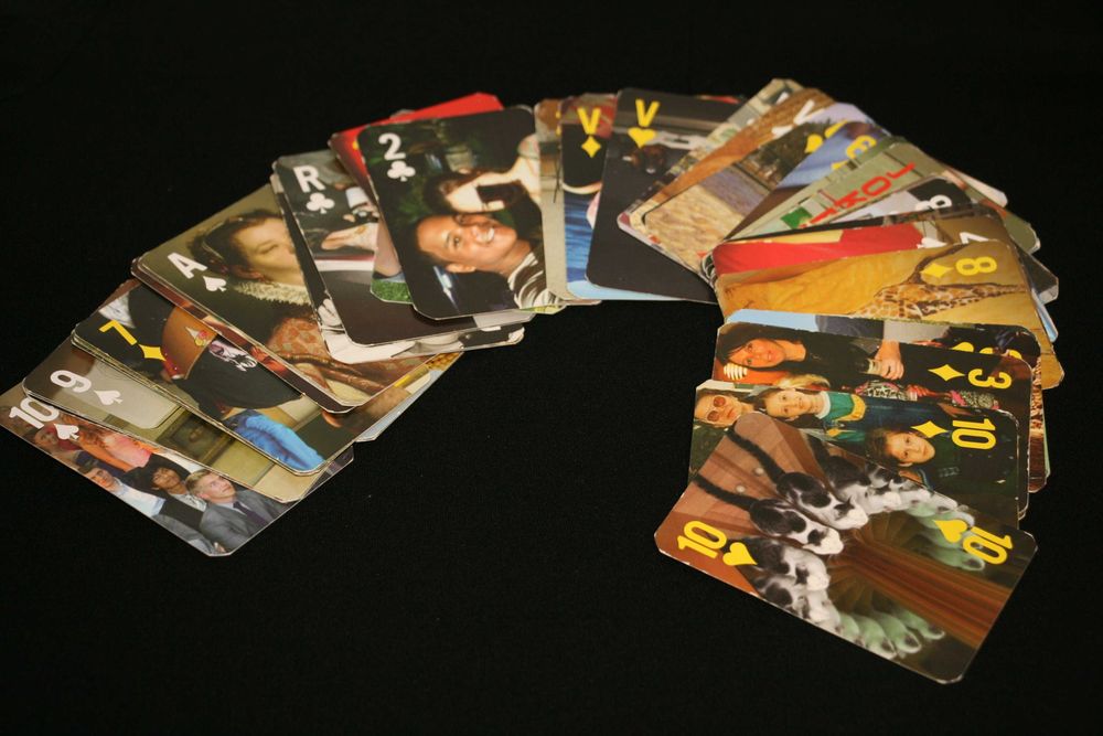 Yorn Card Deck426432100545351681