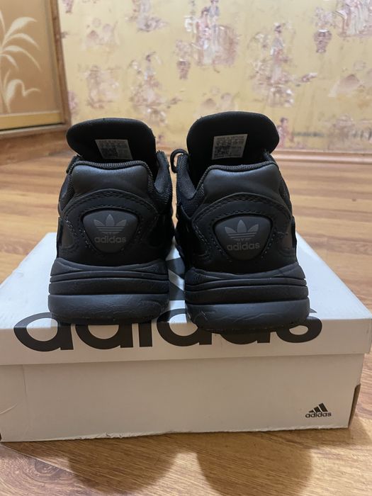 Кросівки Adidas Falcon W дитячі