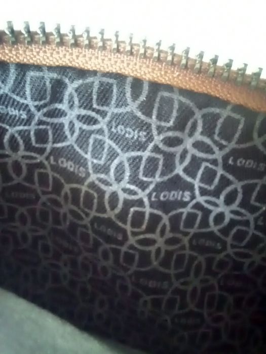 Portfel i saszetka LODIS -Skóra