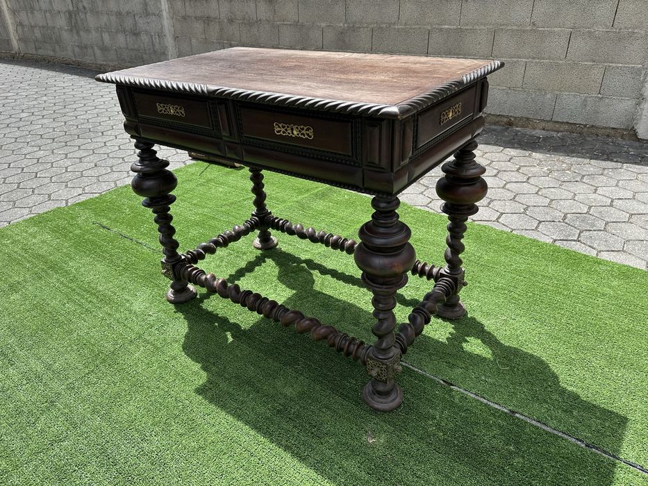 Mesa Bufete em pau santo