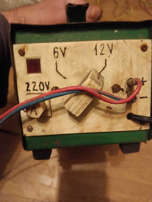 Polski Prostownik 6V/12V - 220V - 12A - Idealny do akumulatorów