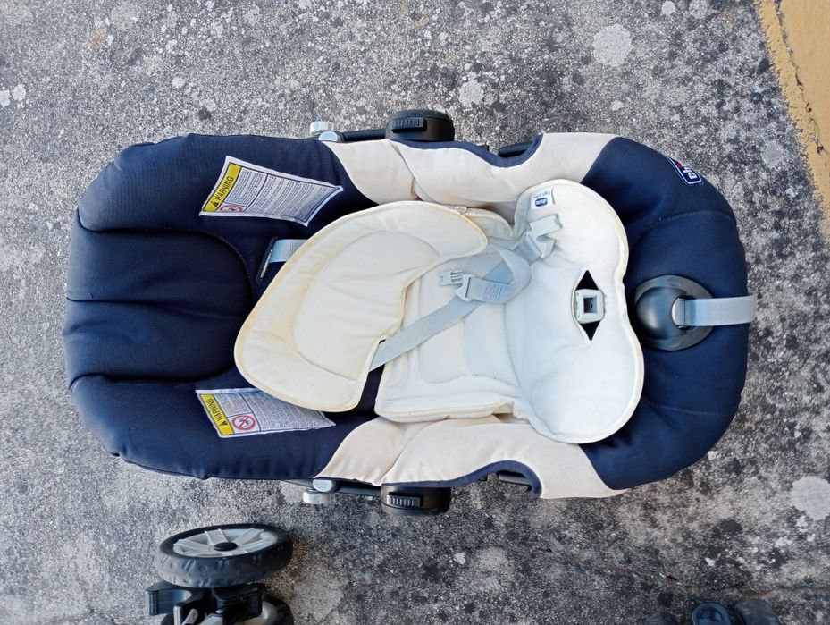 Conjunto de Alcofa + Ovo + Carrinho Bebé