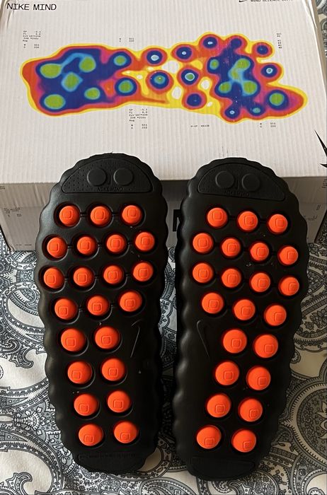 Nike Mind 001