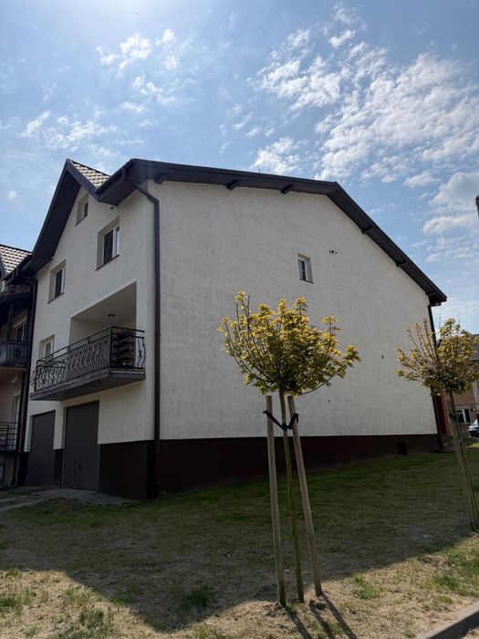 Dom jednorodznny z lokalem użytkowym centrum