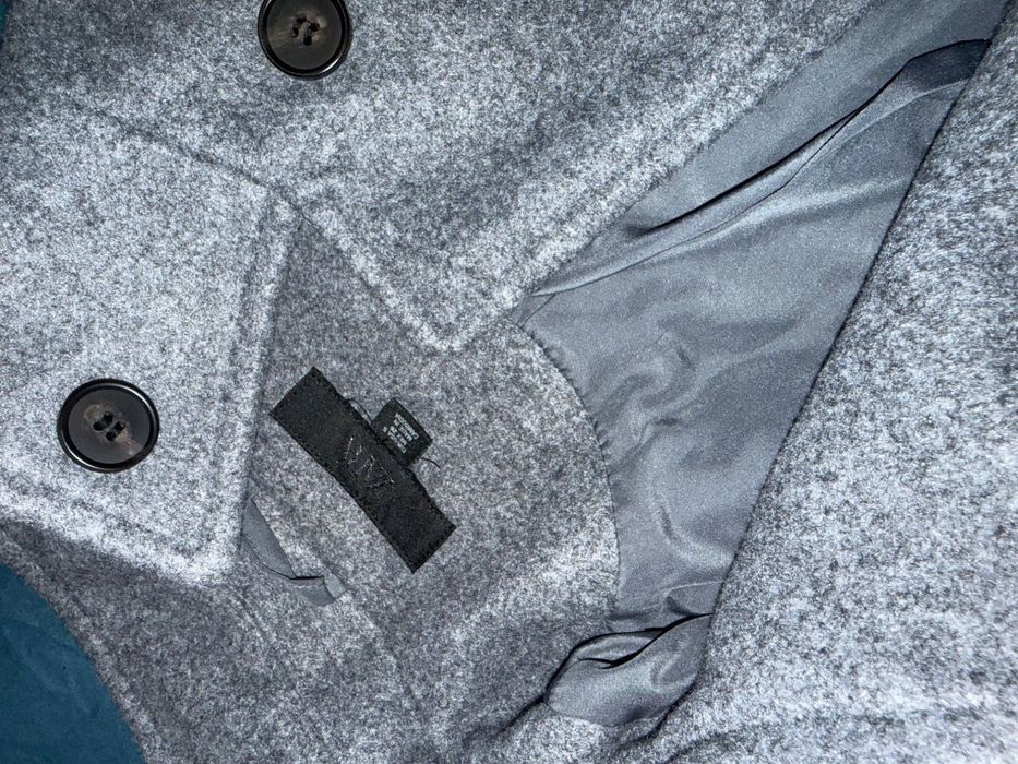 Sobretudo curto da Zara