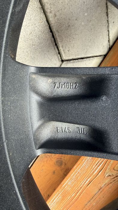 Оригінальні литі диски VW R16 7J ET45 матово-чорні + зимова гума 205/55 R16