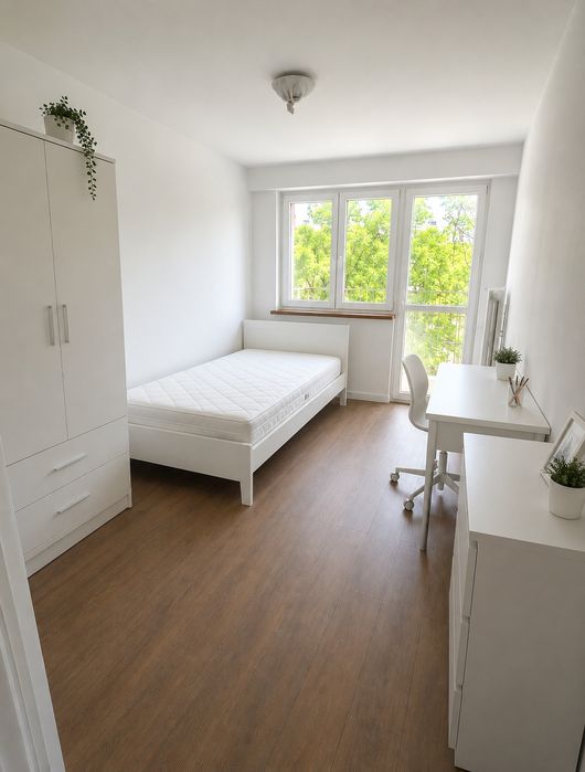 Pokój jednoosobowy z balkonem, ul. Godebskiego 1, Miasteczko Akademickie