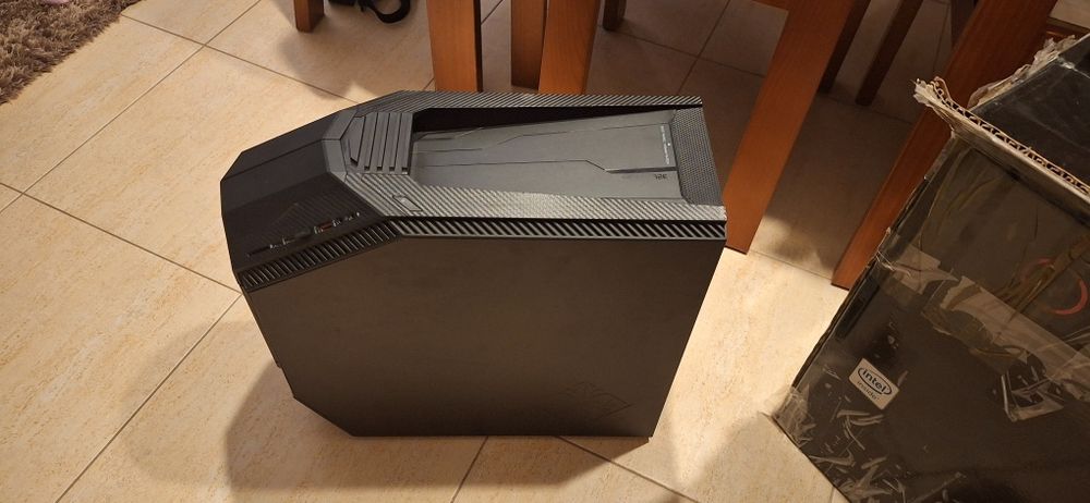 HP Omen Desktop 880-142np