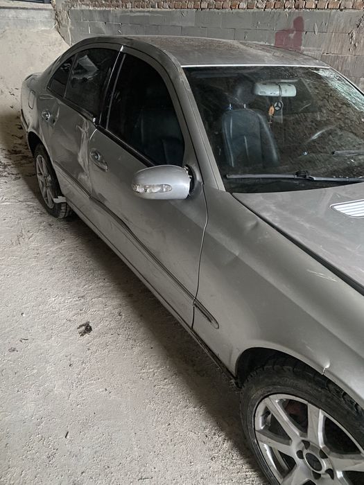 Мерседес 211 2.2 сді 2002 рік укр. регістарція