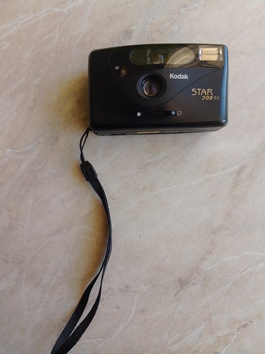 Фотоапарат Кодак Стар 300М1